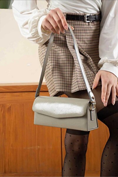 ÖZÜM TAKI Women's Shoulder Bag Green