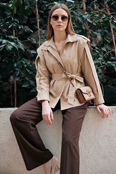 Lela Regular Fit Mock Neck Wide Shoulder Belted Trench Coat Trench Coat 6927623