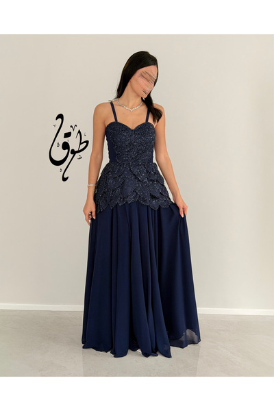 toog Navy blue sleeveless evening dress with luxurious embroidery and a wide ...