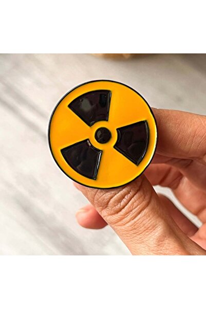 unkown دبوس شعار الاشعة