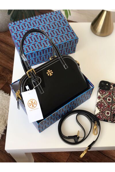 Generic Elegant shoulder bag with accessories