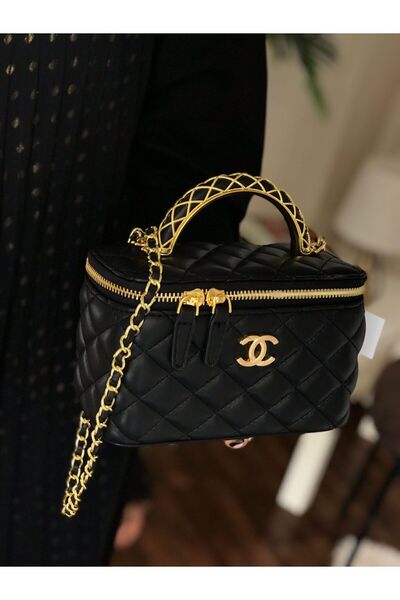 Generic حقيبة كتف نسائية انيقة مع ملحقاتها