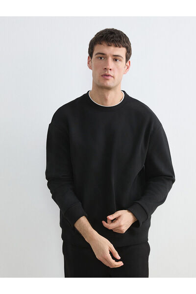 LC Waikiki RMZ GİYİM ΠΡΟΣΦΟΡΕΣ ΤΗΣ ΣΕΖΟΝΗΣ Μαύρο ανδρικό χοντρό φούτερ με λαι...