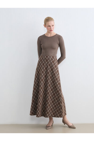 LC Waikiki Nevavm Plaid Flared Skirt with Elastic Waist