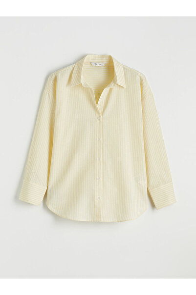 LC Waikiki قميص أكسفورد نسائي مخطط باللون الأصفر قصة فضفاضة