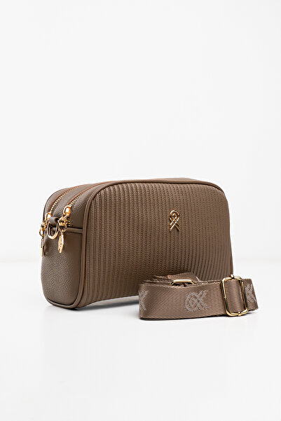 Les Crioch Women's Dark Mink 2-Compartment Lined Wallet Crossbody and Shoulde...