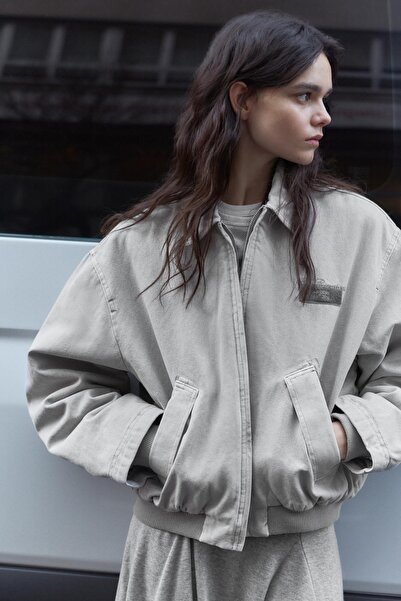 Pull & Bear İşlemeli yama detaylı ceket