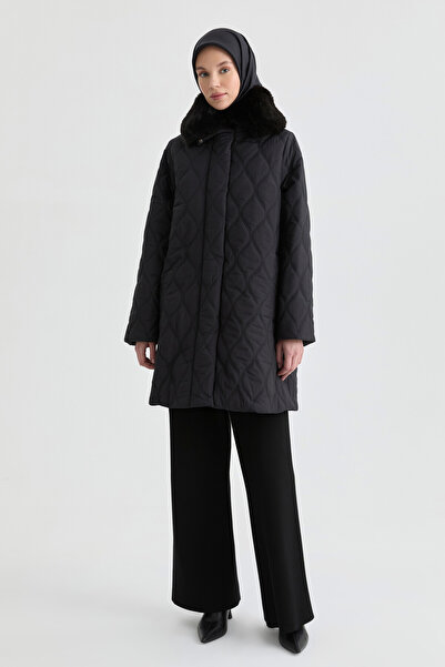 Tuğba Yakası Kürk Detaylı Kaban - Siyah