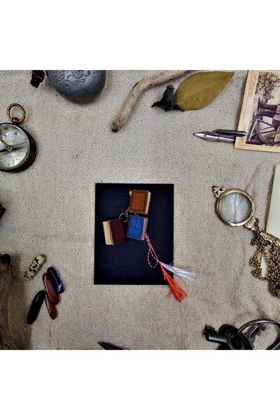 Skoob Mărțișor miniatural cu 3 broșuri