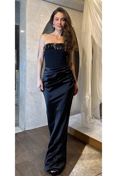 SpringStore Siyah Yakası İşlemeli Üstü Krep Altı Saten Abiye