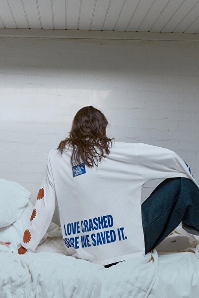 Pull & Bear Love graphic T-shirt