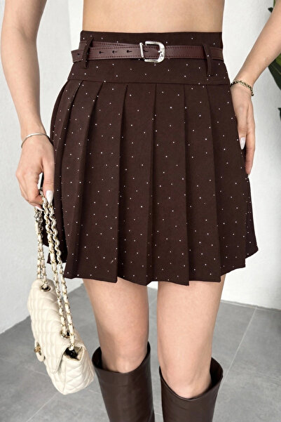 asfamoda Дамски кафяви къси панталони с камъни и блясък, с колан и плисирана ...