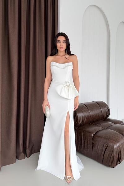 Serica Moda White Stone Embellished Bow Detailed Y Slit Evening Dress