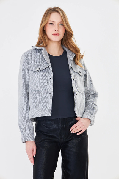 VoloVita Gömlek Yaka Çift Cepli Mevsimlik Kadın Ceket - Hermossa