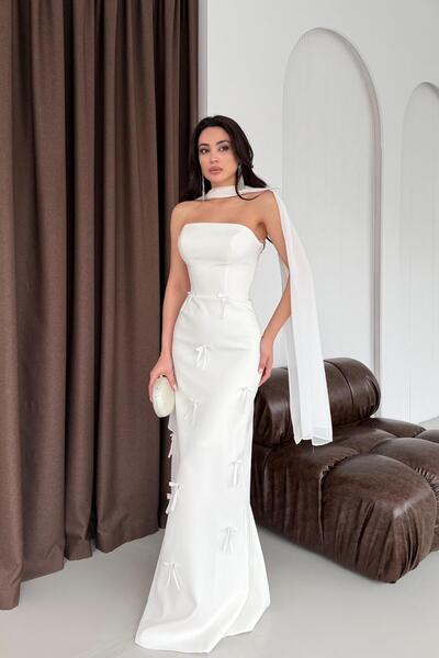Serica Moda White Bow Detailed Strapless Evening Dress with Scarf