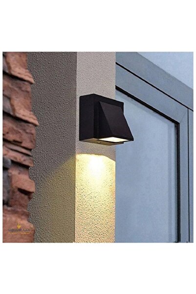 Hummer Single outdoor wall light, black color, yellow light output, 5 watts