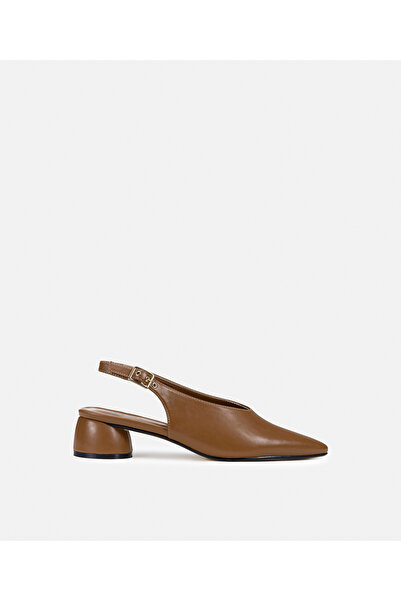 İpekyol Arkası açık topuklu ayakkabı