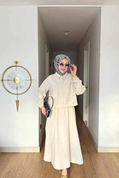 Mihran Butik طقم نسائي من إميلي موديل بتفاصيل جيب - بيج