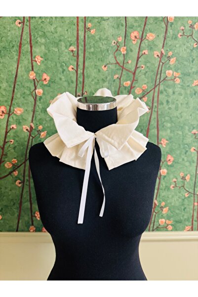 White Alamode Krem Renk Fırfırlı Rönesans Yaka