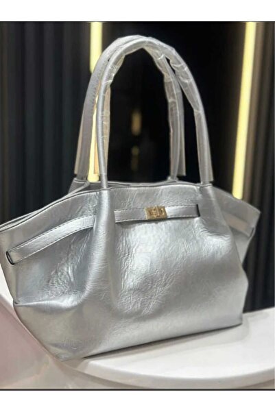 ÖZÜM TAKI Women's Large Size Shiny Shoulder Bag Silver