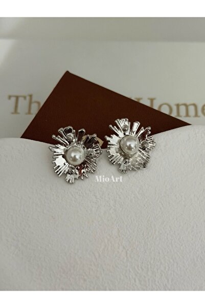 MioArt Pearl Vintage Form Earrings