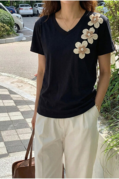 FEMELLE Black 100% Cotton T-Shirt with Knitted Floral Embroidery V-Neck