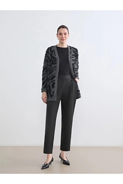 LC Waikiki Антрацитни дамски панталони с плисета и еластична талия (S6)