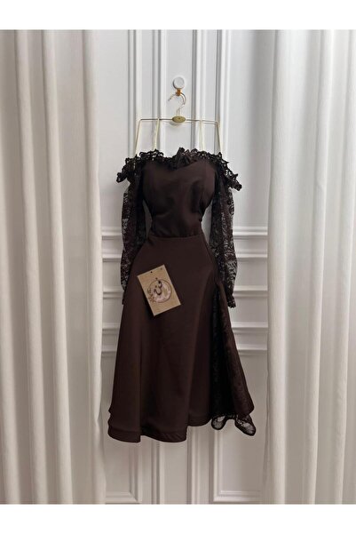 Pure Drsses Soft short dress with a lace cut