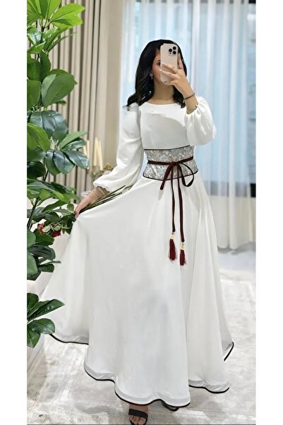 Cutie Women's long white dress with belt – elegant design