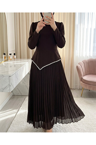 Modamorfo Pleated Crepe Dress with Asymmetrical Cut Stones on the Waist - Brown