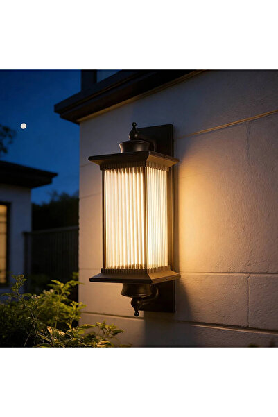 HAMER Classic outdoor lantern, highly resistant to outdoor conditions