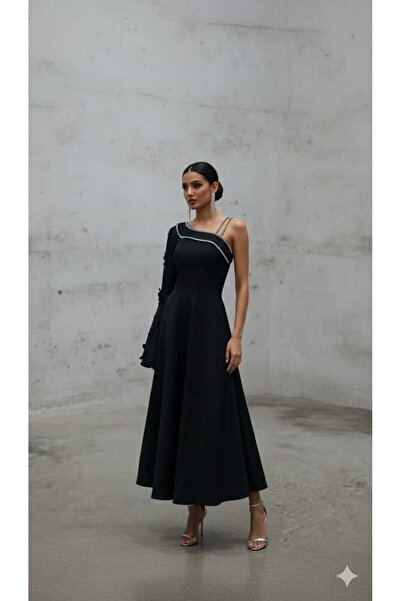 SERA Barbie black evening dress