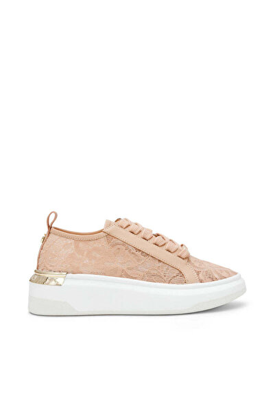 Steve Madden حذاء رياضي نسائي من Glacial-L بلون وردي فاتح برباط