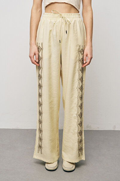 Orfeo Negro Women's Ethnic Sparkle Embroidery and Sequined Luxury Liyosel Pal...