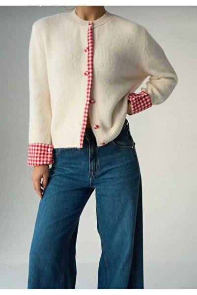 Özgürbutik Cardigan with Sleeves and Soft Texture