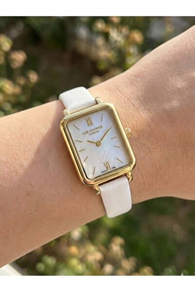 Lee Cooper Zarif Tasarım Kadın Kol Saati | 20mm Dikdörtgen Altın Renk Kasa, B...