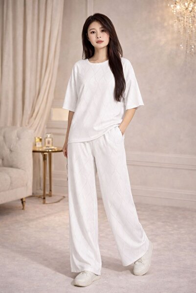 LaFont Elegant and beautiful women's t-shirt and trousers set