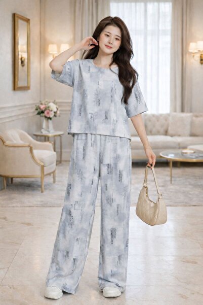 LaFont Elegant and beautiful women's t-shirt and pants set