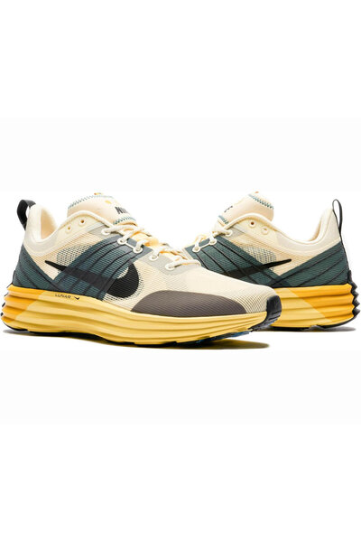 Global Nike Lunar Roam shoes