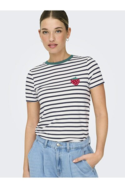 ONLY Дамска тениска с къс ръкав Red2 Onlheart Life Jrs Noos 15318959-Cloud-Çz.s