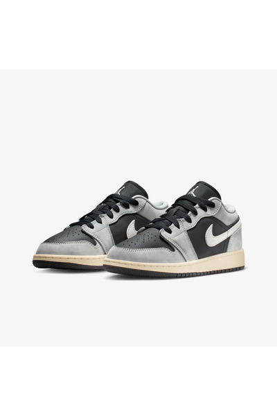 Nike Jordan 1 Low Se Light Smoke Grey Sail Black (Gs)