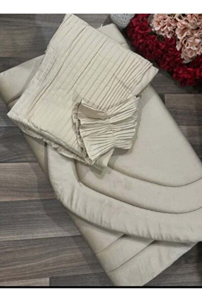 Generic Gerenk Prayer Rug Set with Cover, Prayer Beads, and Quran for Women