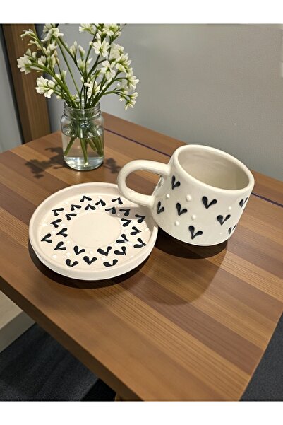 Artistic Quality Dekoratif Siyah Kalp İşlemeli, Kabartma Detaylı Çay-Kahve Fi...