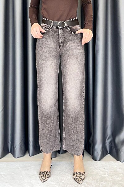 Noa&Noa بنطلون جينز نوا نوا بقصة مستقيمة وحزام مزين بالليزر - بني حليبي