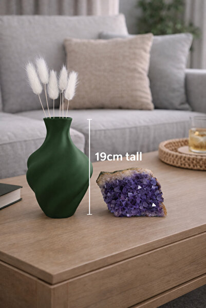 Vescarri Modern Decorative Vase – Minimal Design Home Accessory