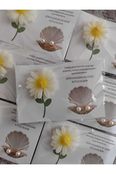 HediyelikAVM 8 March Women's Day Gift Card Candle and Earrings 10 Pieces