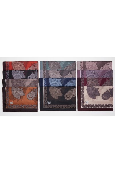 Levidor Lotus Shawl