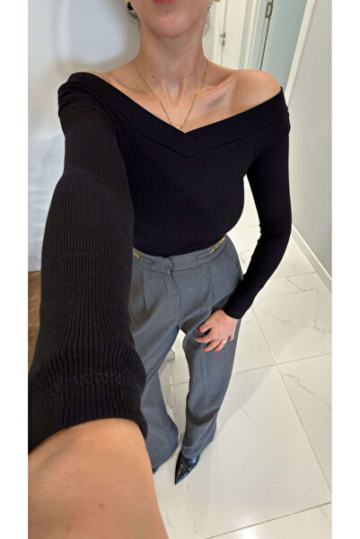 BİRCANÇİL Şerilla Black Boat Neck Blouse