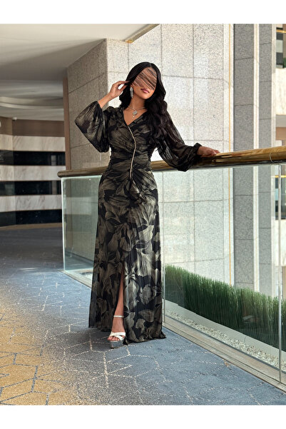 Warazan Evening dress with a bush