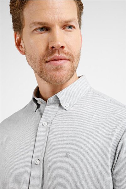 İmza Cămașă din bumbac gri-alb, cu guler cu nasturi, mânecă lungă, fără buzun...